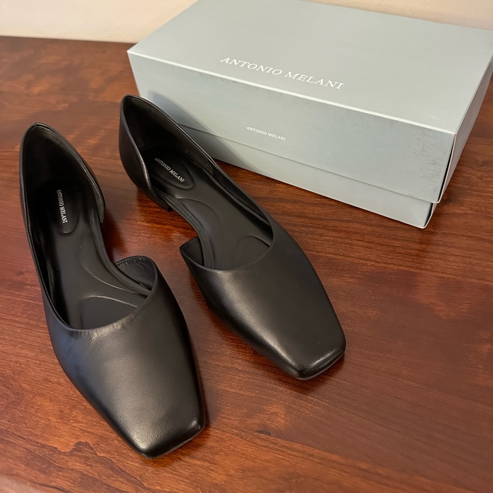Antonio Melanie Black Flats size 10M